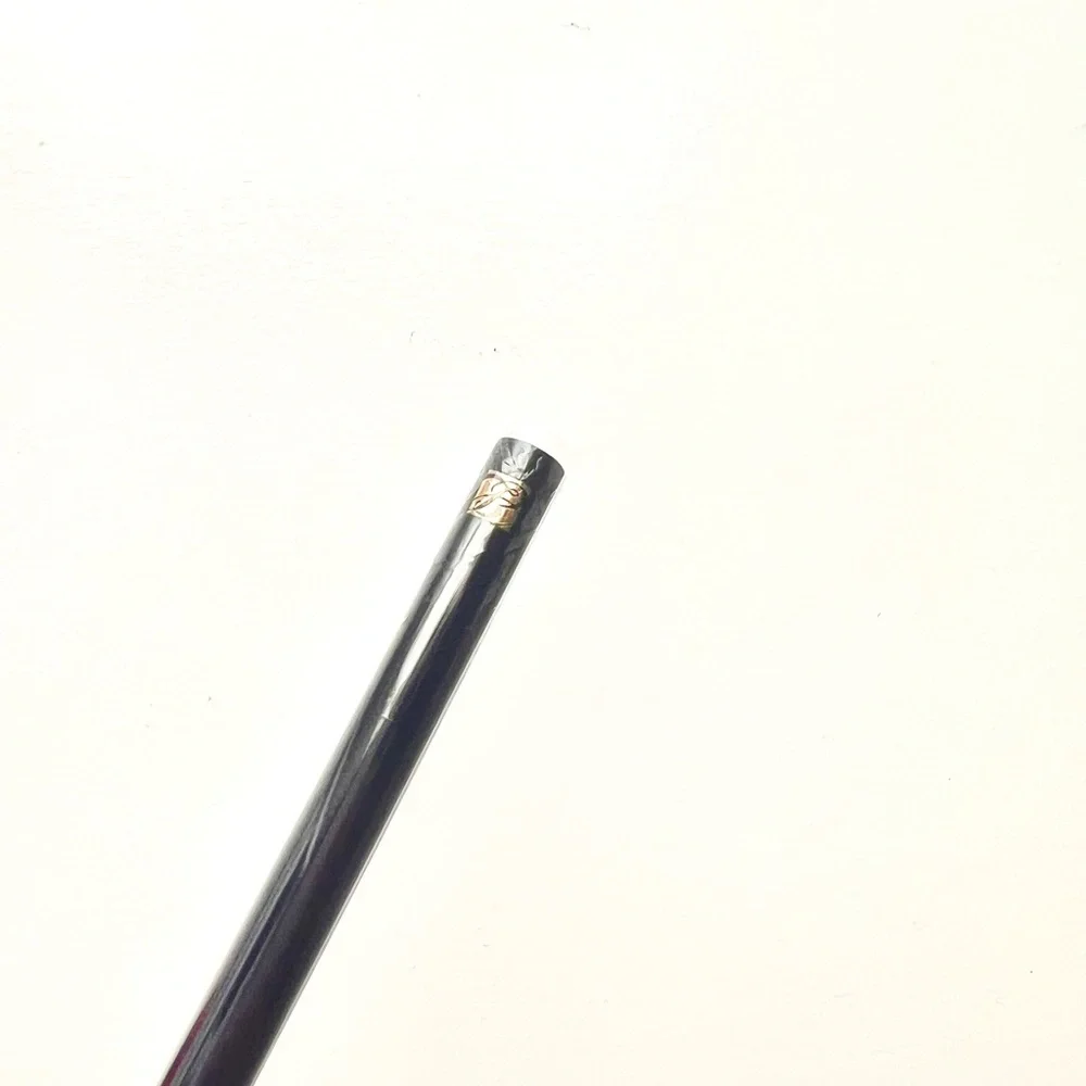 🆕 No Tag, Estée Lauder Small Eye Shadow Contour Brush.